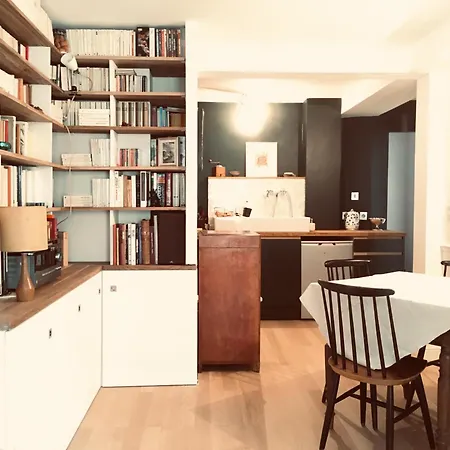Elegant And Cosy Flat Near Montmartre-3